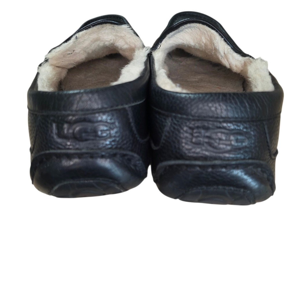 UGG Ascot Mens 12 Black Leather Shearling Lined Moccasin Slippers 5379E - Picture 9 of 16
